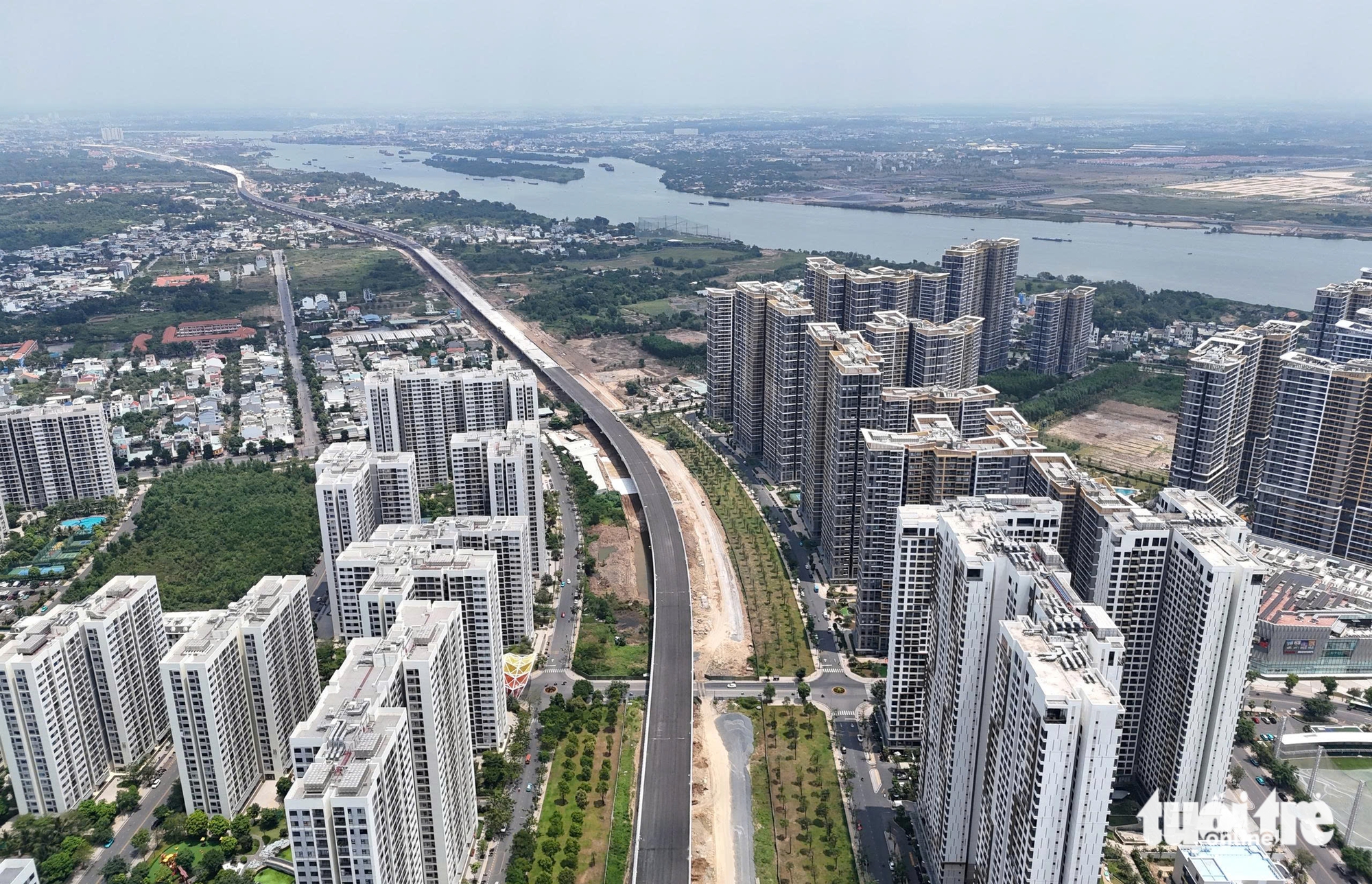 Tái cấu trúc siêu đô thị - Ảnh 1.