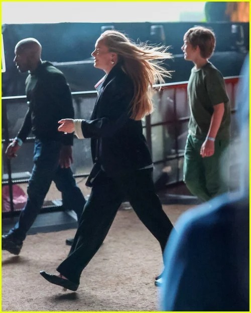 Tap doan sao tray hoi xem Justin Bieber dien o