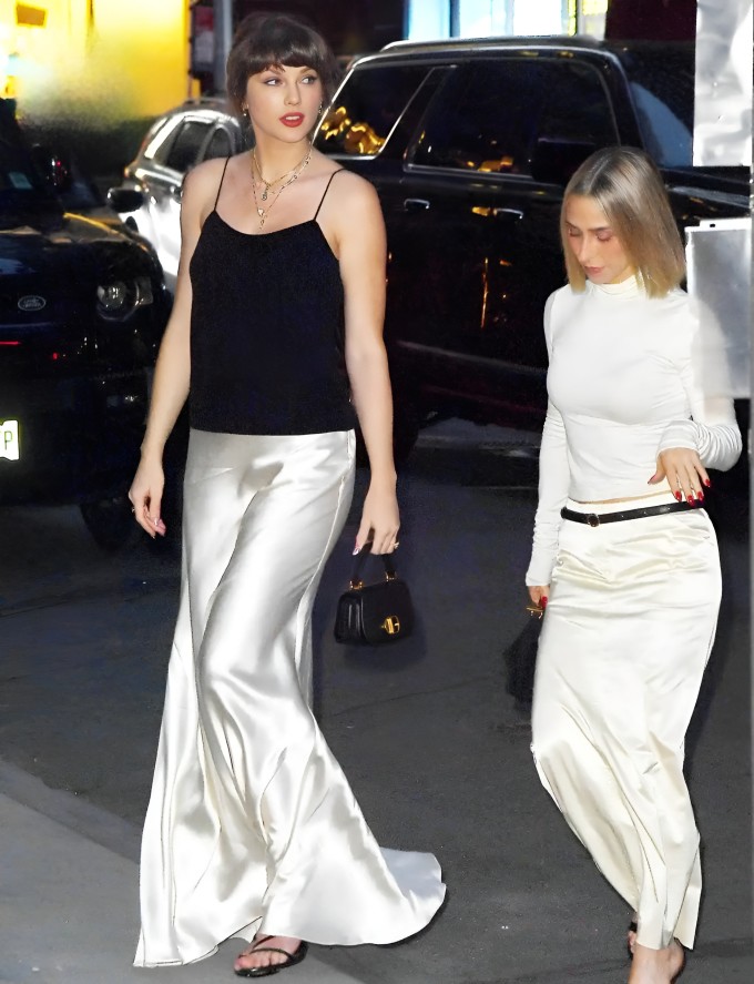 Taylor Swift và Ashley Avignone đi chơi tối hôm thứ Tư. Ảnh: TheImageDirect