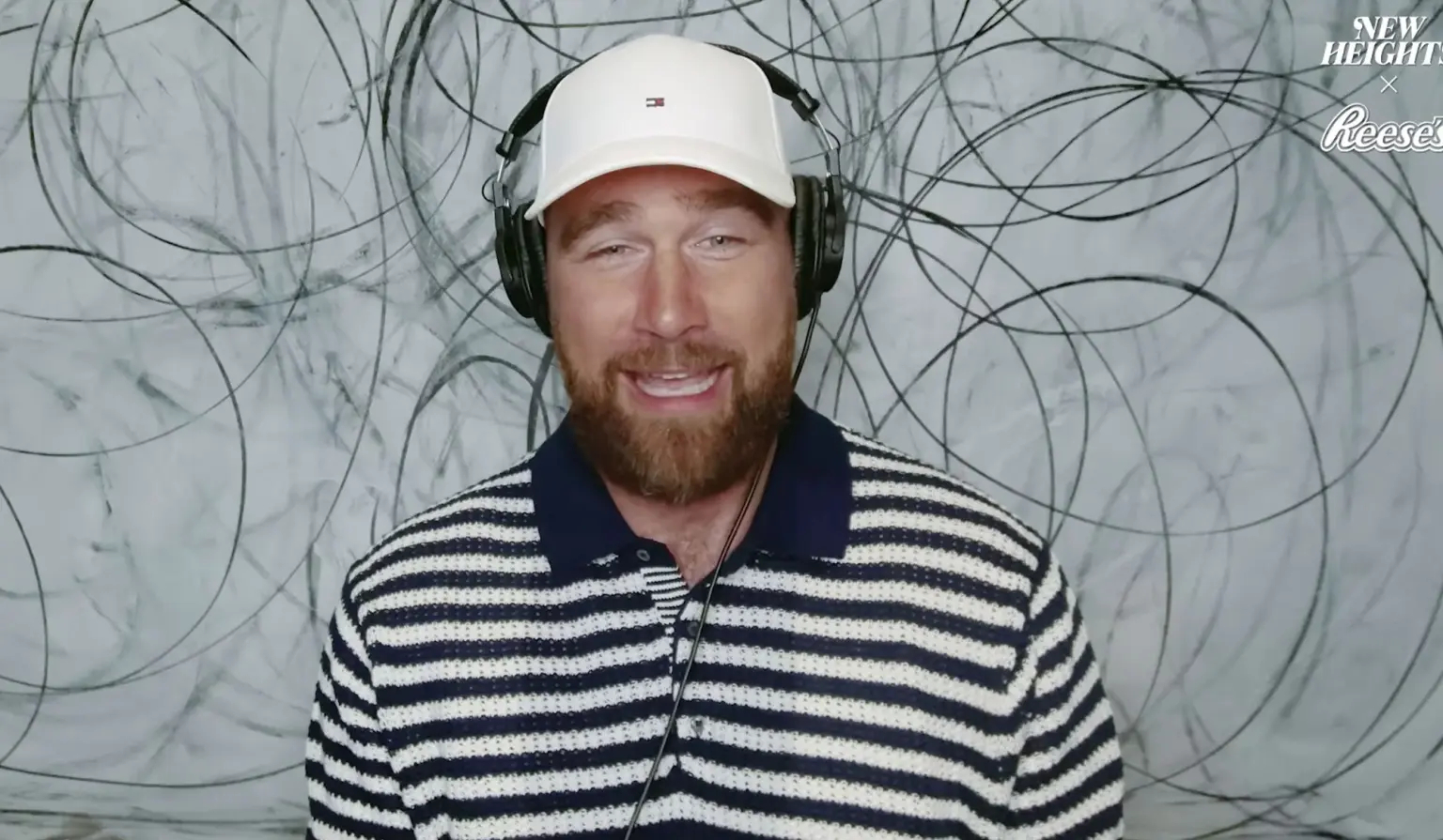 Taylor Swift và bạn trai 1m96 tổ chức đám cưới rồi mà không ai hay biết?- Ảnh 1.