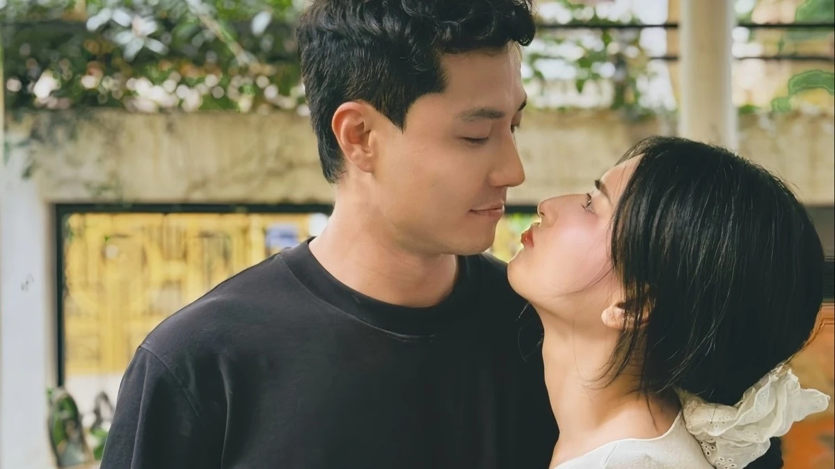 Mỹ nam Việt có đôi mắt tình hơn vạn bức thư tình: Đẹp không thể tin nổi, nhìn một cái là xiêu lòng- Ảnh 4. Mỹ nam Việt có đôi mắt tình hơn vạn bức thư tình: Đẹp không thể tin nổi, nhìn một cái là xiêu lòng- Ảnh 4.