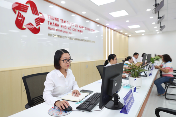 Thành ủy TPHCM thành lập 4 đoàn khảo sát người hoạt động không chuyên trách - Ảnh 1.