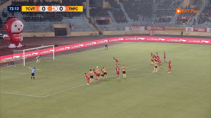 Bảng xếp hạng V-League mới nhất: Thể Công Viettel thắng nhọc Thanh Hóa để níu đua vô địch, HAGL thót tim - Ảnh 2.