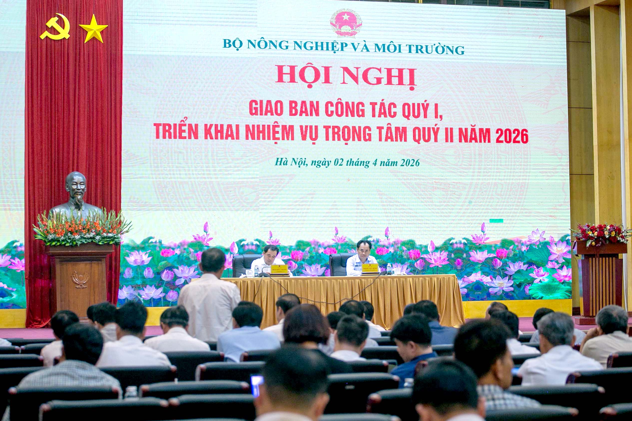 Thịt heo bệnh vào chợ, trường học: Thứ trưởng yêu cầu trình bày trách nhiệm thuộc về ai? 1 Thịt heo bệnh vào chợ, trường học: Thứ trưởng yêu cầu trình bày trách nhiệm thuộc về ai? - Ảnh 1.