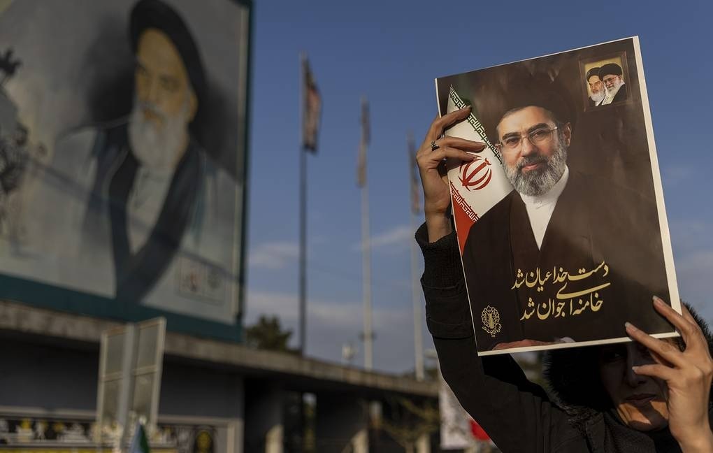 Thông điệp mới của Lãnh tụ Tối cao Iran sau 1 tháng vắng bóng - 1