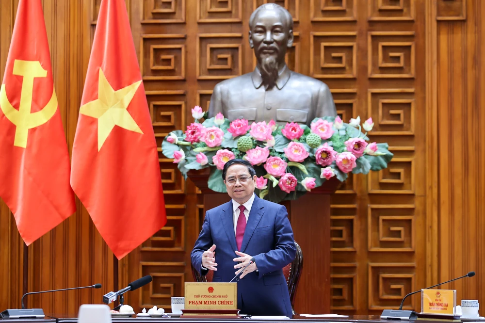 kho xăng dầu 1.jpg