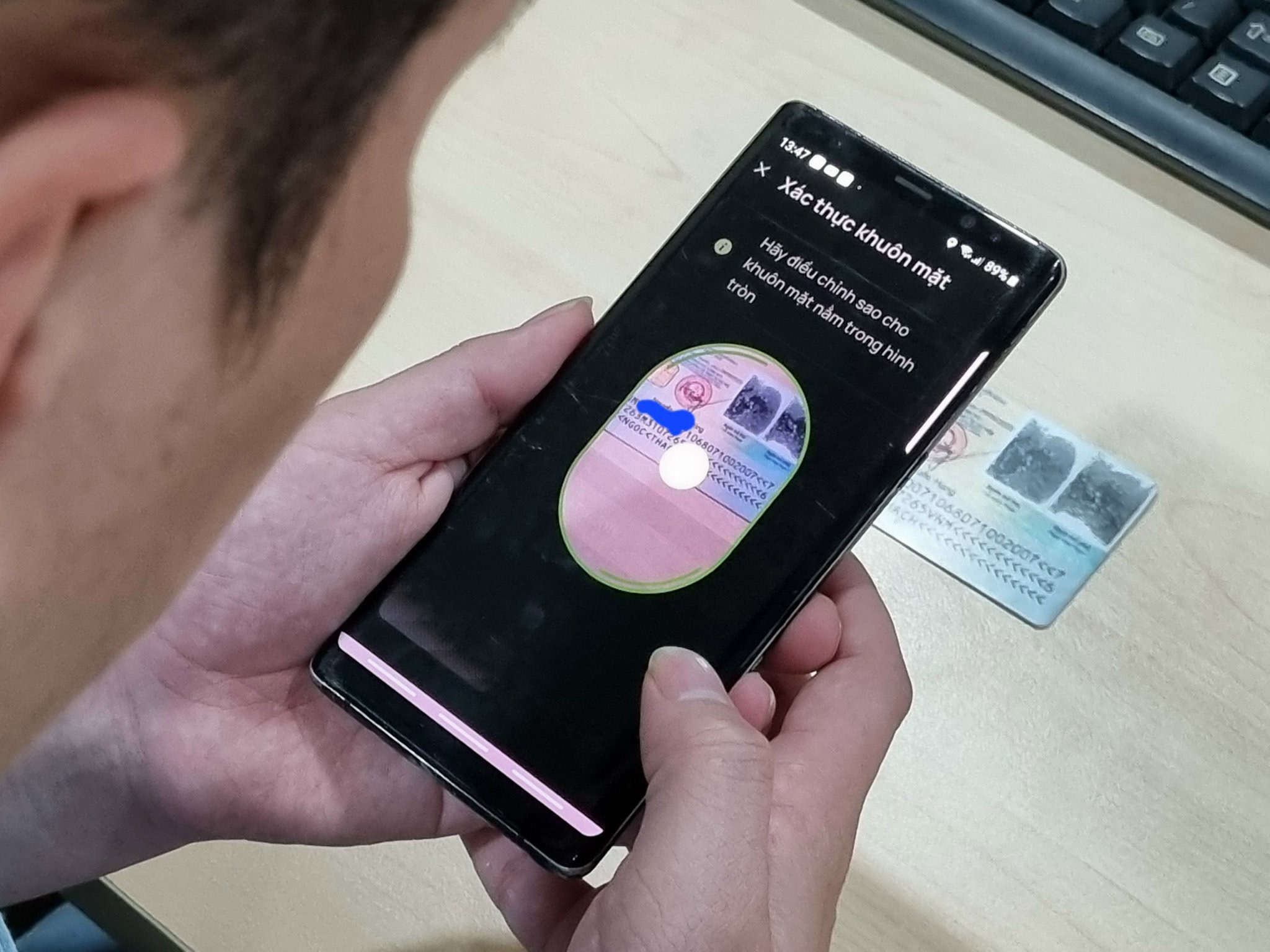 Thuê bao di động đăng ký bằng CMND 9 số phải bổ sung xác thực sinh trắc học- Ảnh 1. Thuê bao di động đăng ký bằng CMND 9 số phải bổ sung xác thực sinh trắc học- Ảnh 1.
