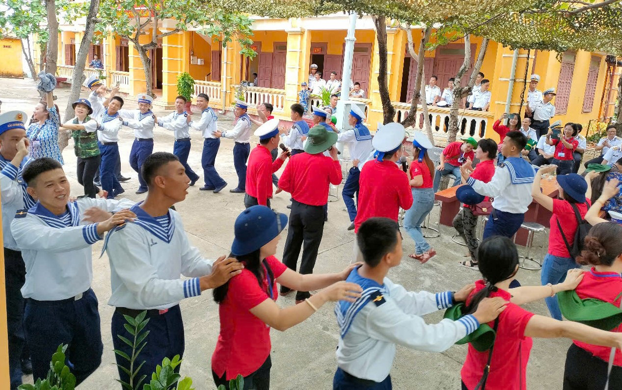 Trường Sa - Ảnh 1.