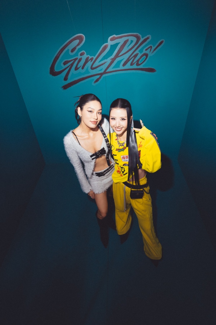 Tóc Tiên, Thảo Nhi Lê mặc sexy tại sự kiện của Quỳnh Anh Shyn 1 Thảo Nhi Lê khoe 'vòng một mini' trong set đồ kiểu Y2K gồm cardigan lửng và chân váy ngắn chất liệu lông mềm mại.