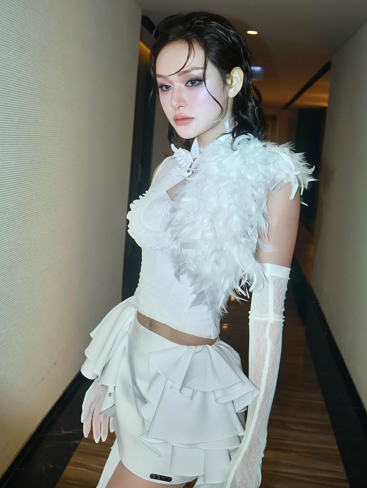 Tới lượt Hiền Hồ ồ ạt pass kho đồ hiệu- Ảnh 1.