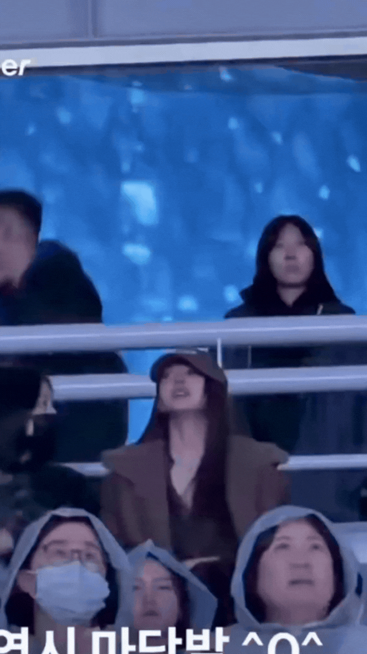 Tom dinh cong chua Kpop le bong di xem concert