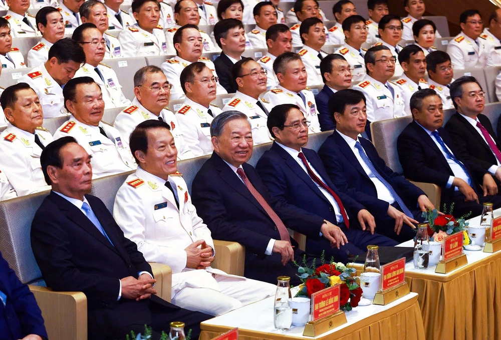 Các đại biểu tham dự buổi Lễ kỷ niệm 80 năm Ngày truyền thống lực lượng tham mưu công an nhân dân. Anh-Bo-Cong-an.jpg