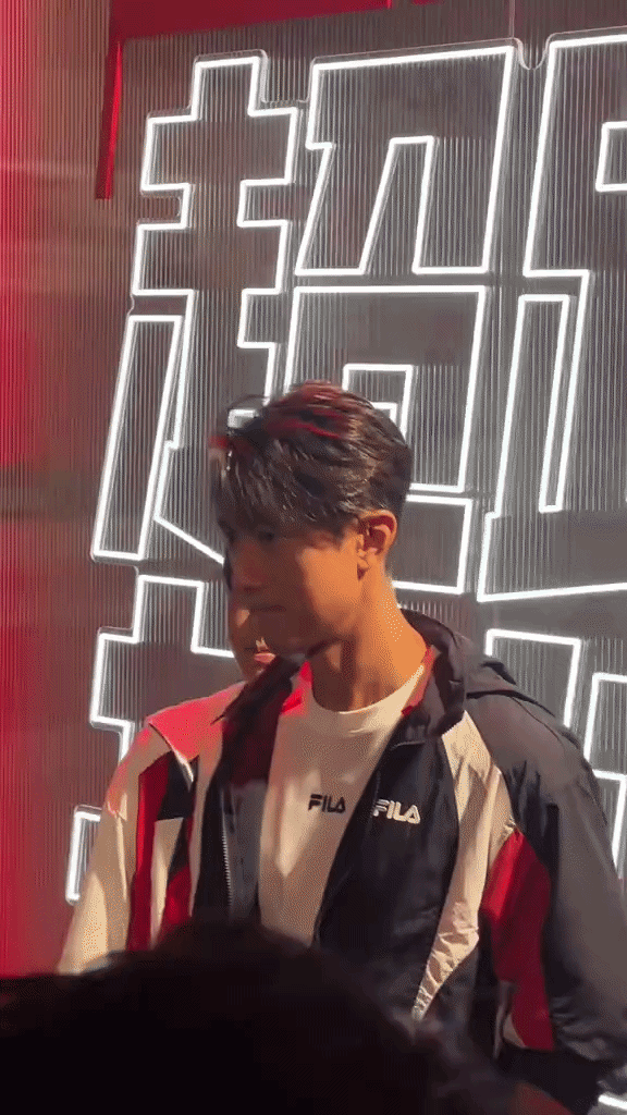 Tong tai doi dau 47 tuoi van nhu trai trang