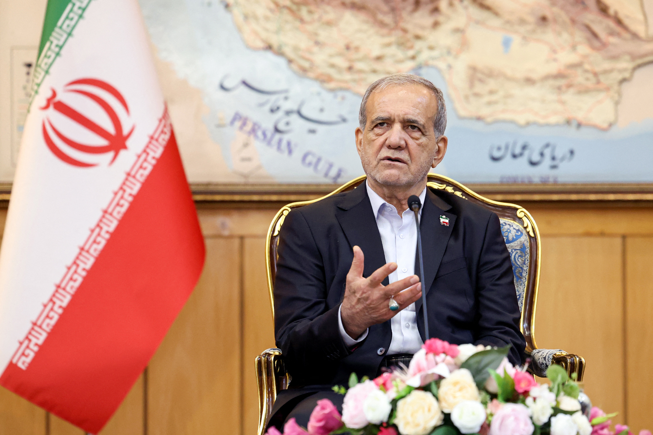 Tổng thống Iran nói không 'thù địch' với người dân Mỹ - Ảnh 1.