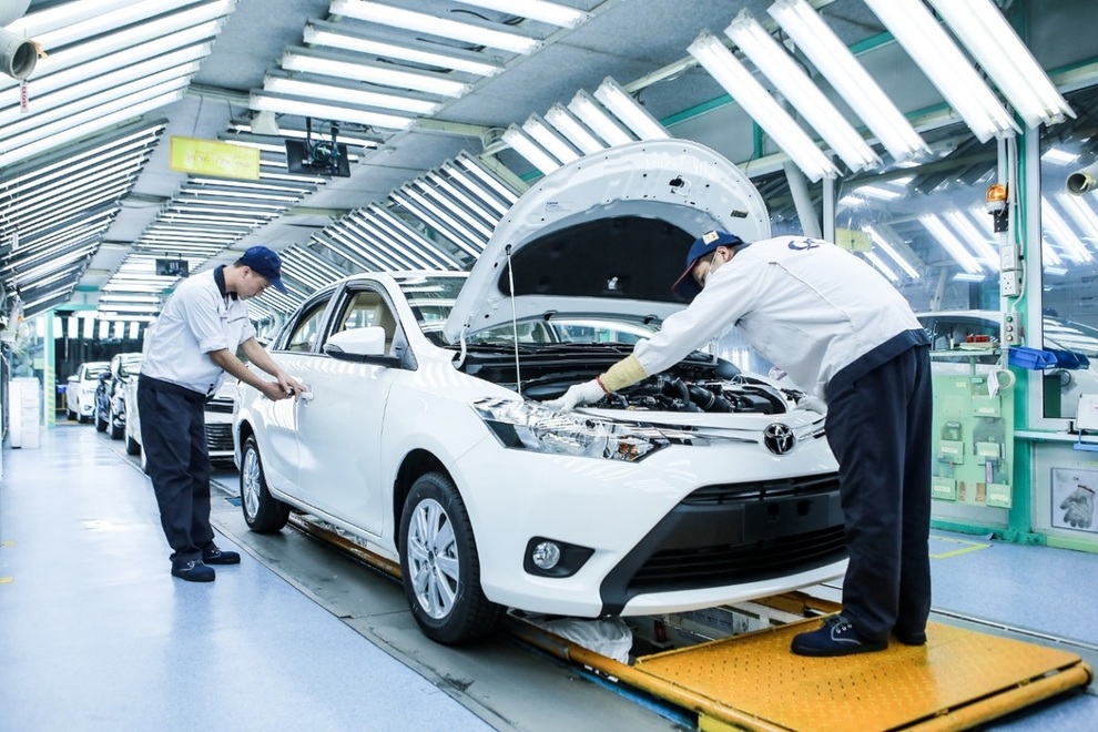 Toyota thấy cần thay đổi vì các hãng xe Trung Quốc - 1