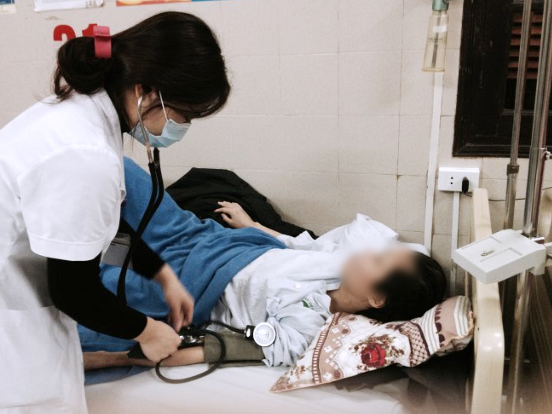 Triệu chứng mơ hồ khiến bệnh nhân lupus ban đỏ phải mất nhiều thời gian để tìm ra bệnh - Ảnh 1.