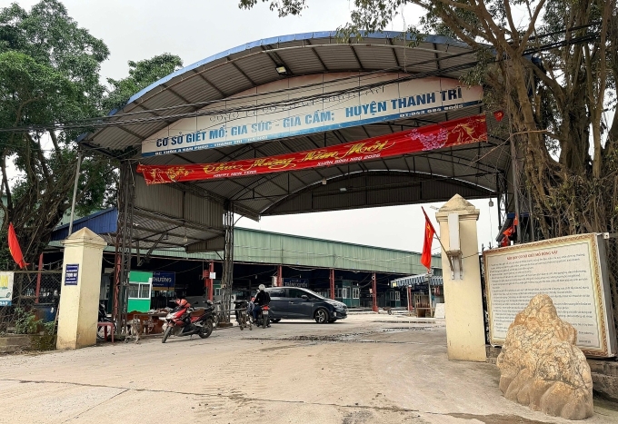 Cơ sở giết mổ đặt tại xã Vạn Phúc, huyện Thanh Trì cũ. Ảnh: Linh Đan