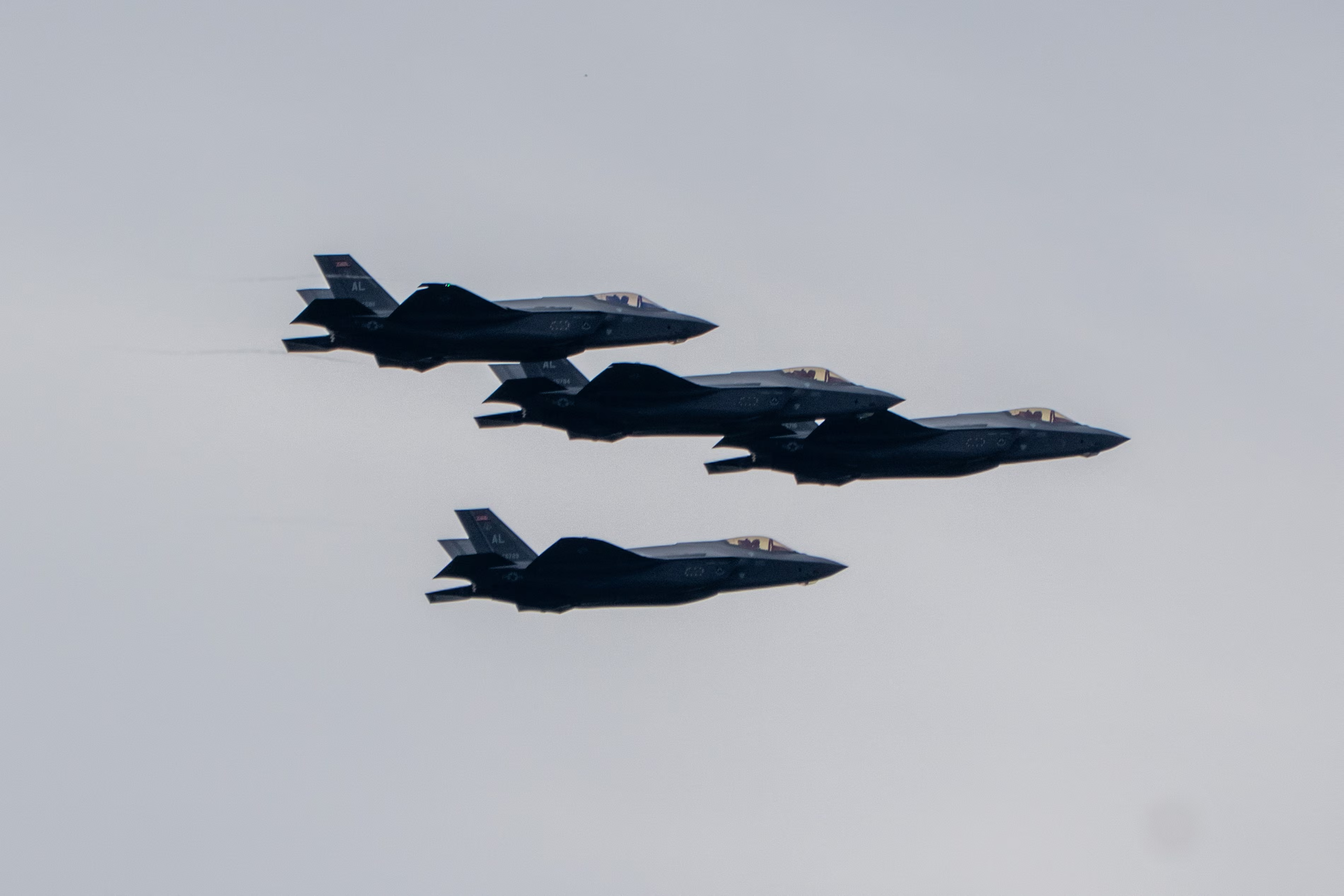 Trung Đông chiều 3-4: Thêm nhiều tàu qua eo Hormuz, Iran tuyên bố bắn hạ tiêm kích F-35 thứ hai 2 Iran - Ảnh 2.