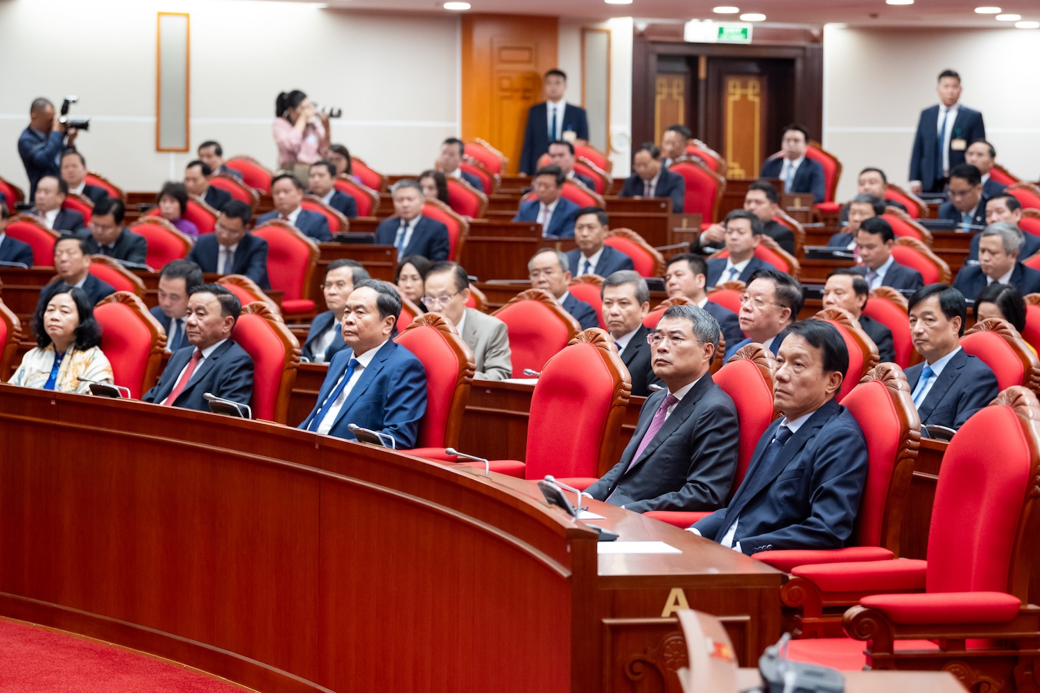 Trung ương quy định mới về thi hành Điều lệ Đảng: Thí điểm chỉ định bí thư, phó bí thư 1 điều lệ Đảng - Ảnh 1.