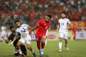“Song sát Brazil” lên ngôi ở tuyển Việt Nam, tiền đạo nội thất thế