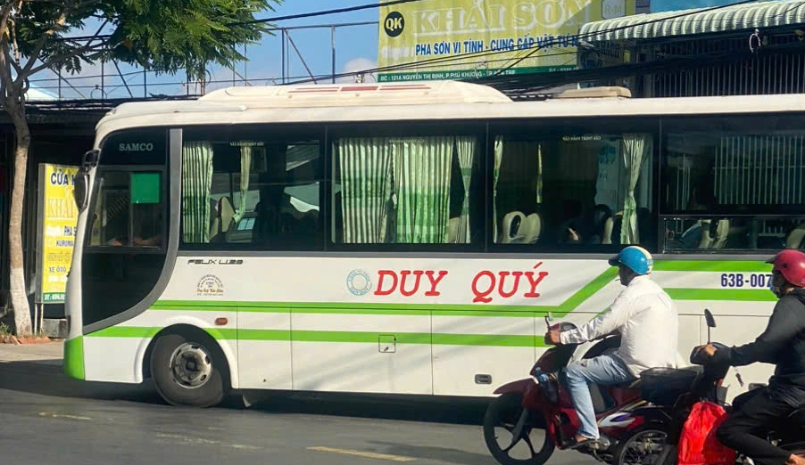 UBND tỉnh Vĩnh Long chỉ đạo khẩn ngăn chặn 'xe dù, bến cóc' từ cơ sở- Ảnh 2.