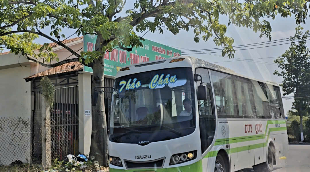 UBND tỉnh Vĩnh Long chỉ đạo khẩn ngăn chặn 'xe dù, bến cóc' từ cơ sở- Ảnh 1.