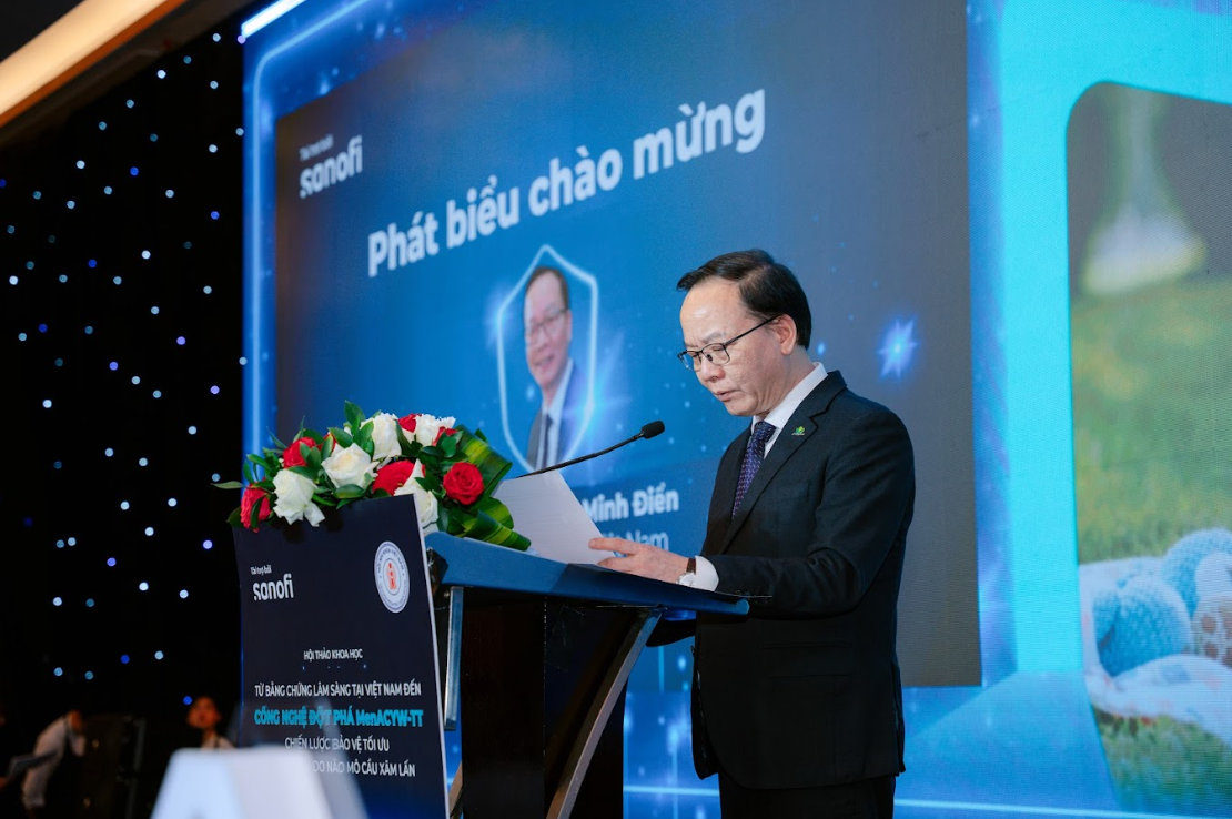 Thầy thuốc nhân dân, GS.TS.BS Trần Minh Điển - Chủ tịch Hội Nhi Khoa Việt Nam, Giám đốc Bệnh viện Nhi Trung Ương đang phát biểu khai mạc hội thảo.