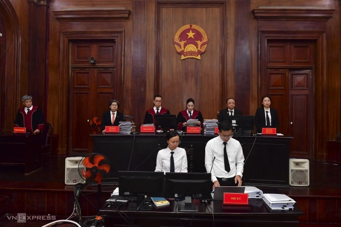 Chủ tọa phiên tòa là bà Nguyễn Thị Hà, Phó chánh tòa Hình sự. Ảnh: Thanh Tùng