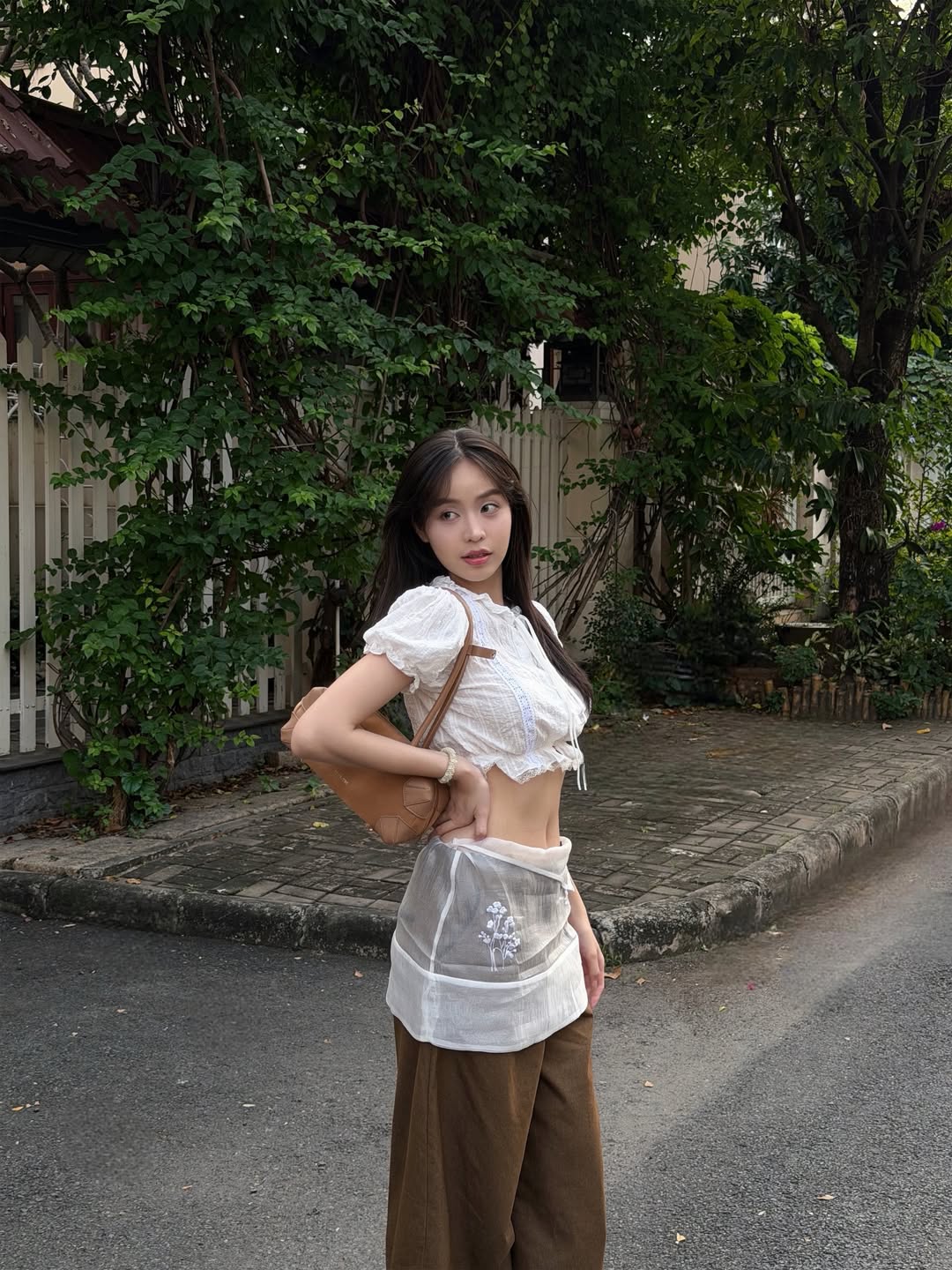 Showbiz có cả nghìn cô dâu nhưng đây là người đẹp nhất: Visual khiến tim lỡ 1 nhịp, style cũng 0 điểm nào chê- Ảnh 3.