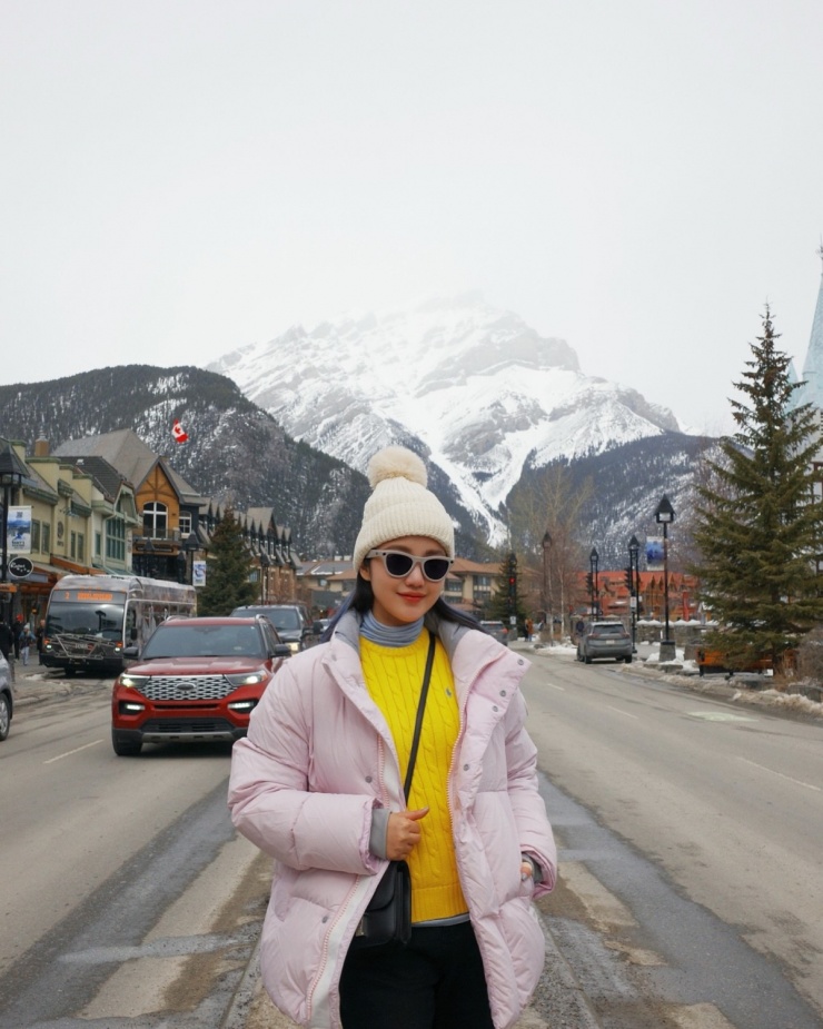 Vợ Phan Thành mê mẩn thị trấn cổ tích ở Canada 1 Vợ Phan Thành mê mẩn thị trấn cổ tích ở Canada - 1