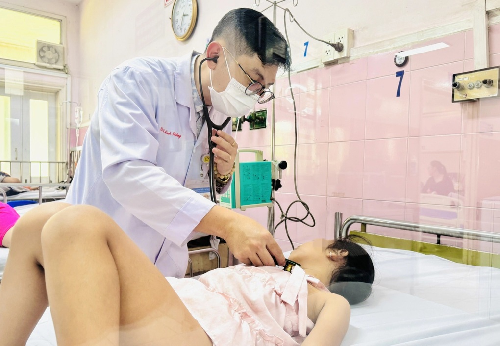 Vụ học sinh trường Bình Quới Tây ở TPHCM nghi ngộ độc: Đã có 148 nạn nhân - 1