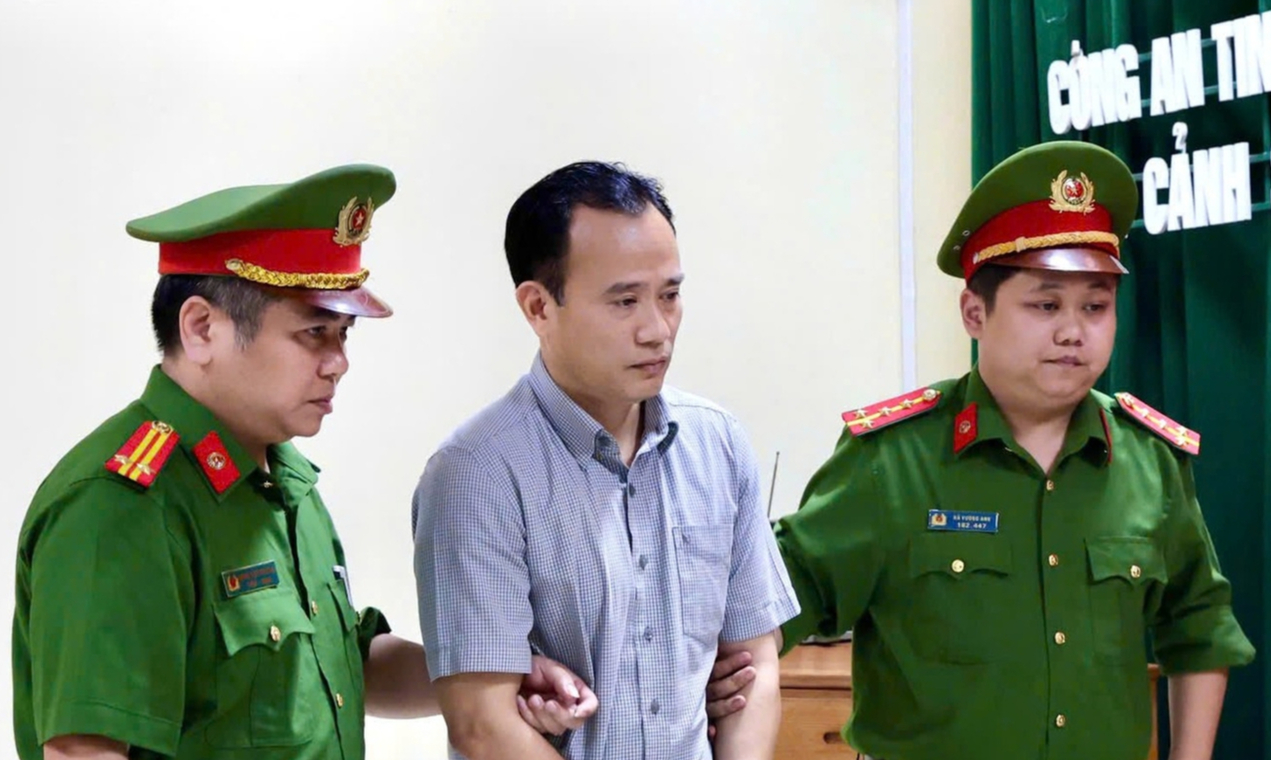 Vụ 'xã hội đen' núp bóng doanh nghiệp ở Phú Thọ: Khởi tố nhiều giám đốc, cán bộ, nguyên cán bộ - Ảnh 1.