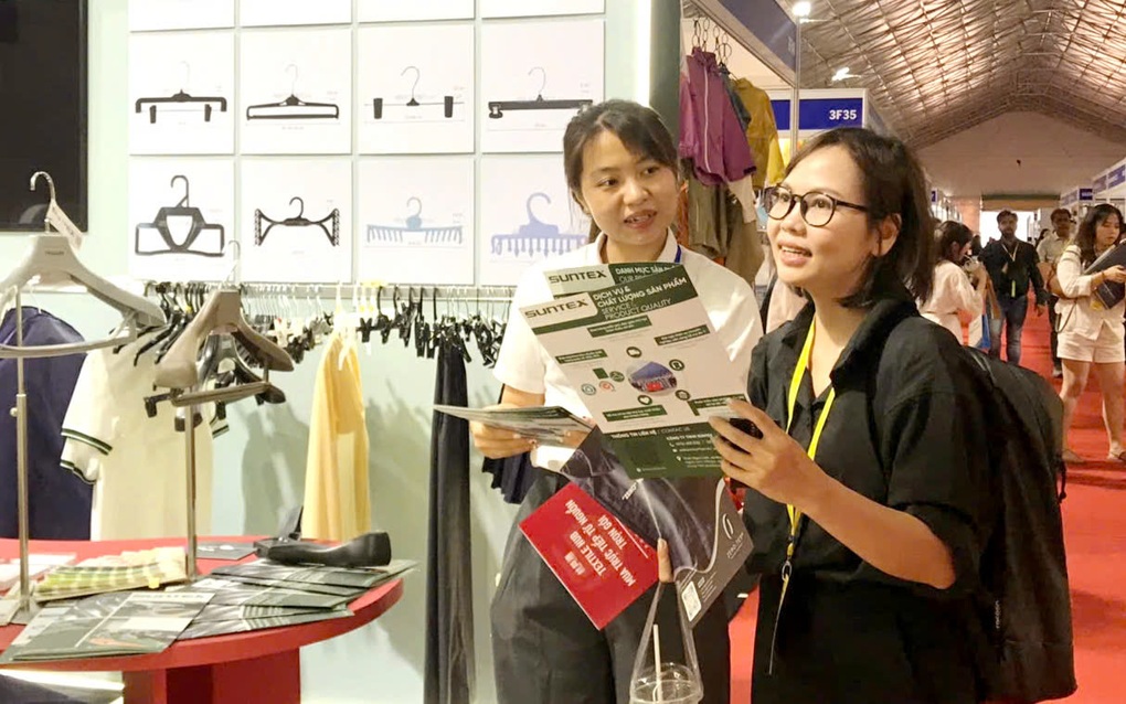 Vượt Trung Quốc tại Mỹ, dệt may Việt Nam vẫn lo khó đạt mục tiêu 49 tỷ USD - 1