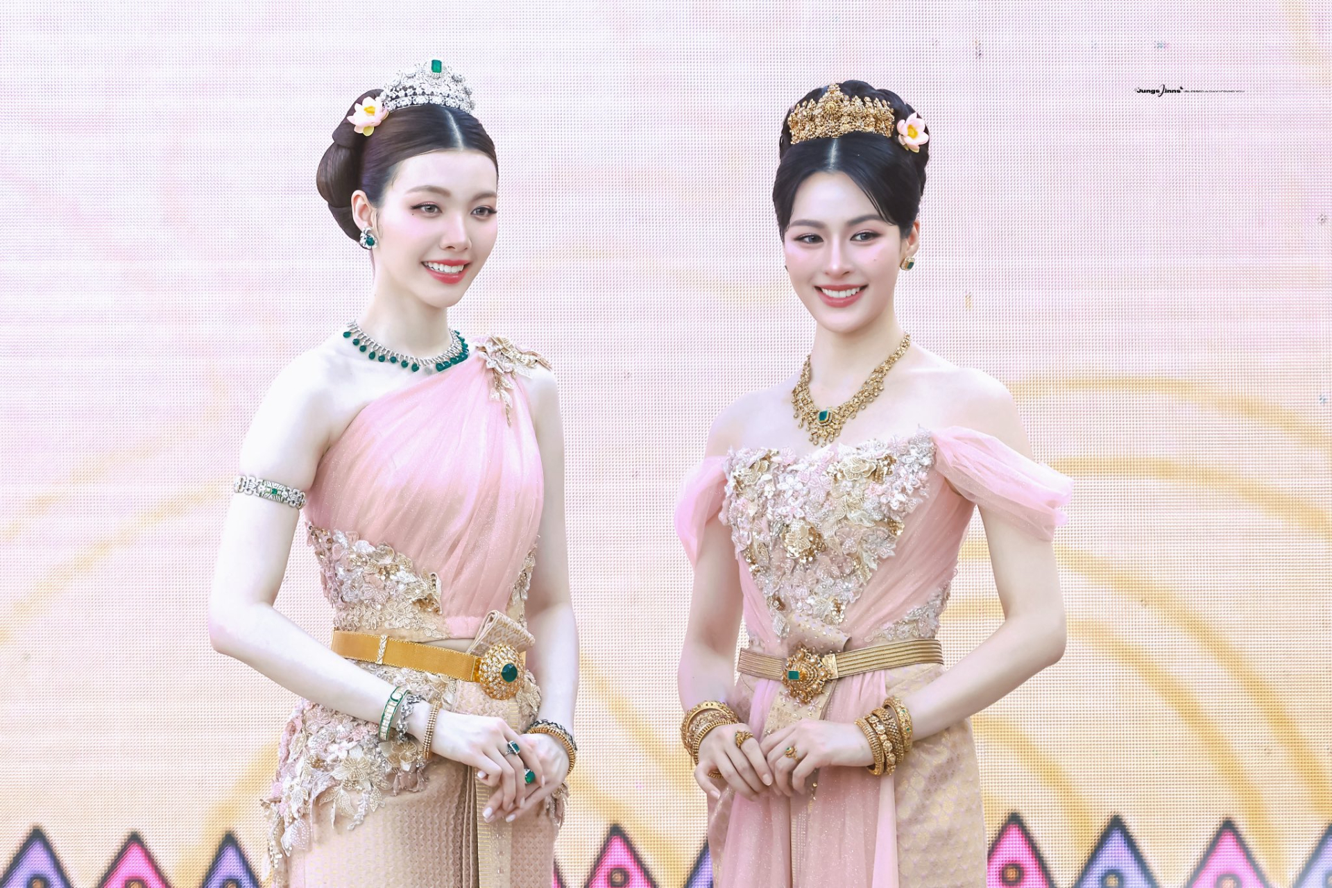 Xinh dep nhu xe truyen tranh buoc ra soi gia