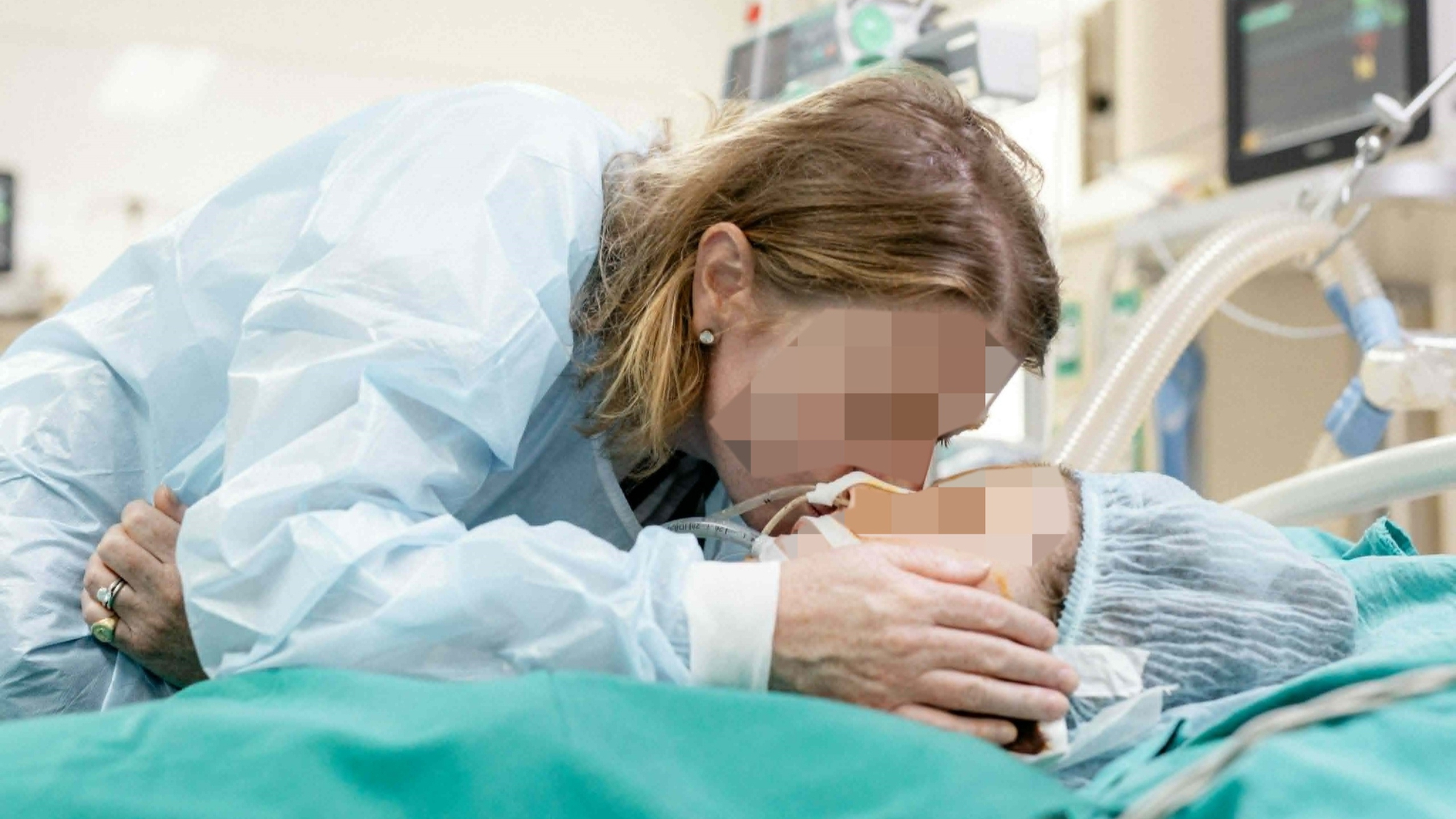 Xúc động câu chuyện cô gái người Anh nối dài nhiều sự sống 1 hiến tạng - Ảnh 1.